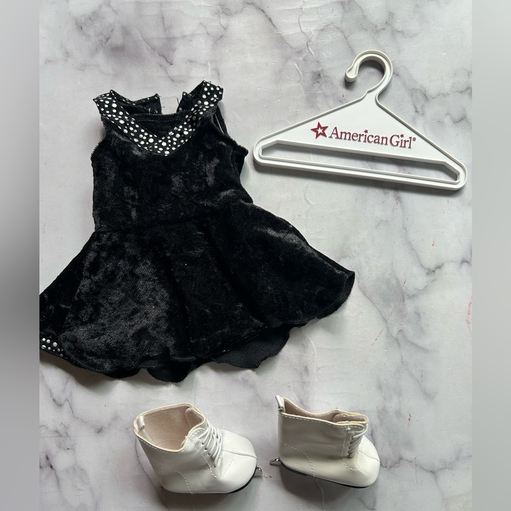 2010 American Girl Midnight Skate Doll Outfit